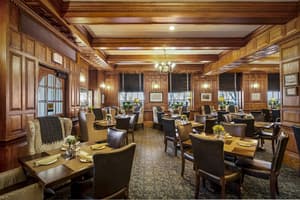 thumbnail: Family dining