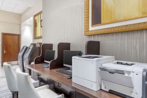 thumbnail: Business center