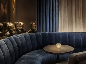 thumbnail: Bar (on property)