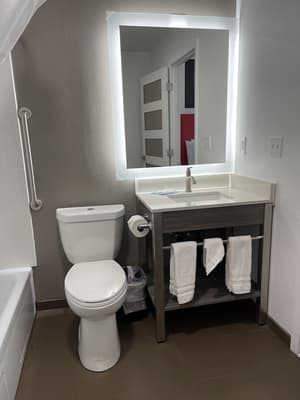 thumbnail: Bathroom
