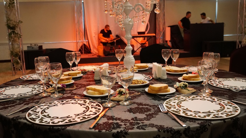 Banquet hall