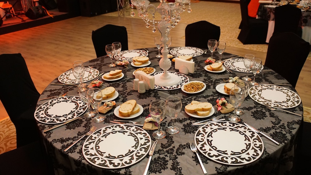 Banquet hall