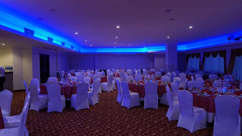Indoor wedding