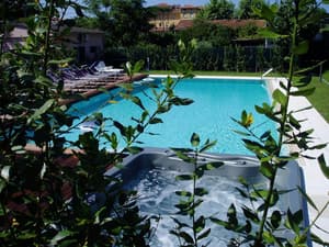 thumbnail: Pool