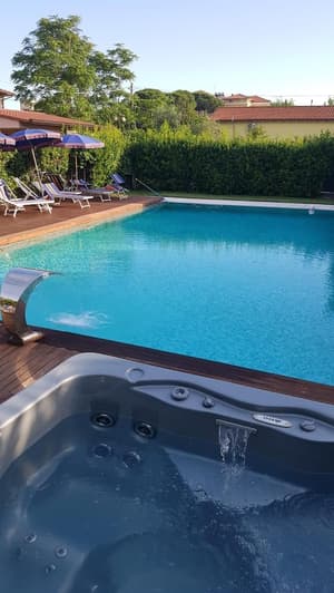 thumbnail: Pool