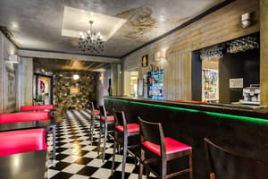 thumbnail: Bar (on property)