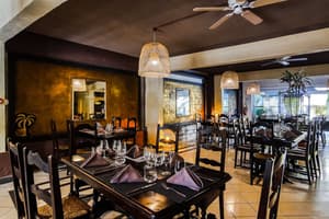 thumbnail: Restaurant