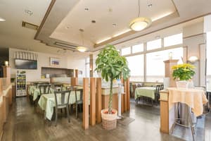 thumbnail: Restaurant