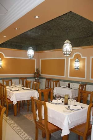 thumbnail: Restaurant