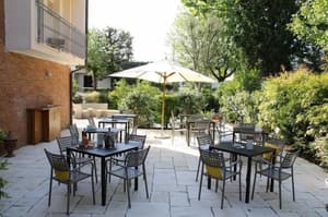 thumbnail: Terrace/patio