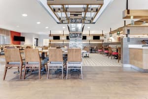 thumbnail: Breakfast area