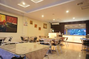 thumbnail: Breakfast area