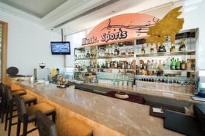 thumbnail: Bar (on property)