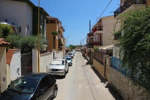 thumbnail: 91824702.jpg