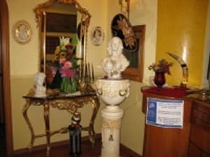 thumbnail: Interior detail