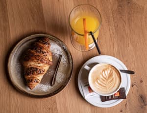 thumbnail: Breakfast area