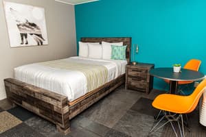 thumbnail: Room