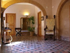 thumbnail: Interior
