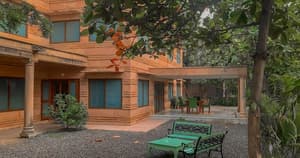 thumbnail: Exterior