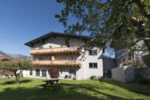 thumbnail: General view