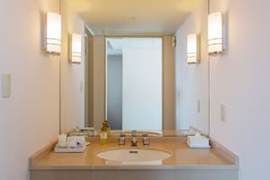 thumbnail: Bathroom sink