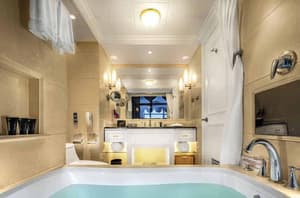 thumbnail: Deep soaking bathtub