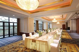 thumbnail: Ballroom