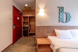 thumbnail: Room