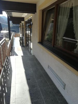 thumbnail: General view