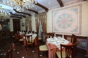 thumbnail: Restaurant