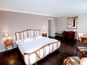 thumbnail: General view