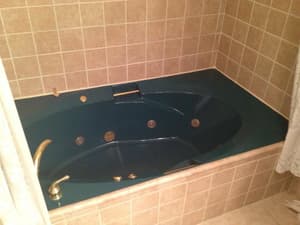 thumbnail: Jetted tub