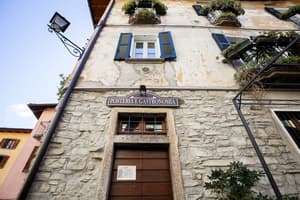 thumbnail: Courtyard