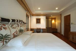 thumbnail: Room