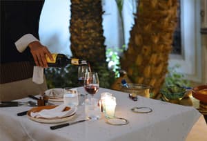 thumbnail: Couples dining