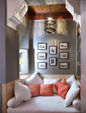 thumbnail: Interior detail