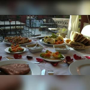 thumbnail: Restaurant