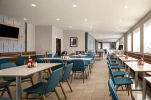thumbnail: Restaurant