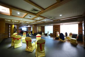 thumbnail: Banquet hall