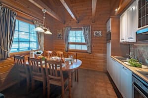 thumbnail: Dining room