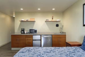 thumbnail: Breakfast area