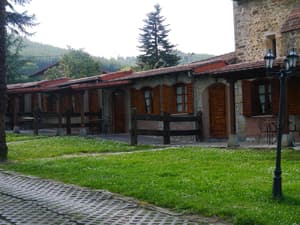 thumbnail: Exterior