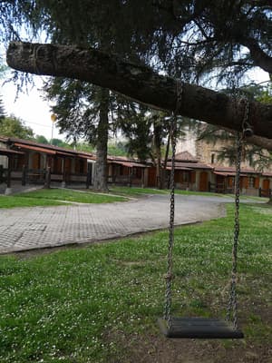 thumbnail: Exterior detail