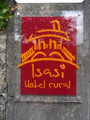 thumbnail: Exterior detail
