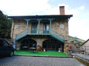 thumbnail: Front of property