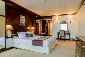 thumbnail: Room