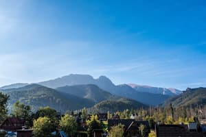 thumbnail: Mountain view