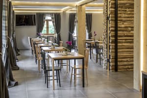 thumbnail: Restaurant