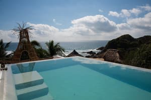thumbnail: Infinity pool