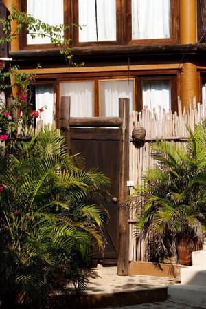 thumbnail: Property entrance